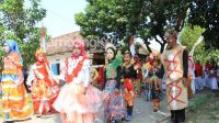 Manfaatkan Limbah Rumah Tangga, MIS. Sunan Giri Gadingmangu Sabet Juara Tiga Festival Karnaval Serta Drum Band