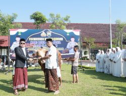 Polres Jombang Distribusikan Puluhan Hewan Kurban ke Pondok Pesantren dan Masyarakat